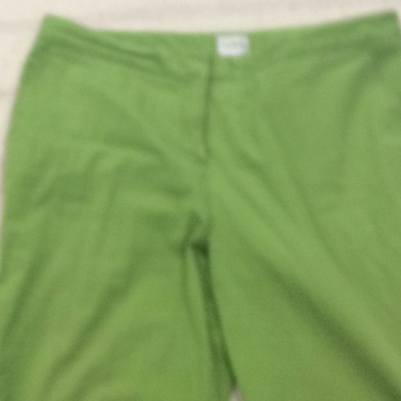 Bundle of 2 Chico’s capris and 1 Peck&Peck capris - Picture 9 of 11
